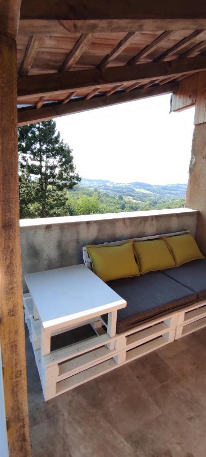 Villa Vikend House à Ljig Extérieur photo